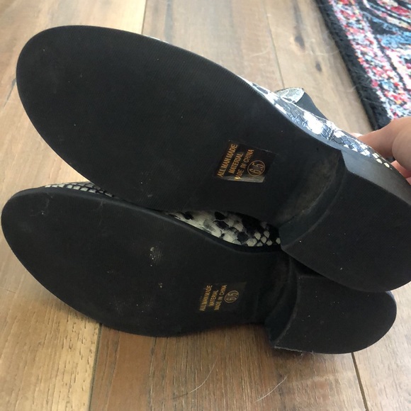 Snake skin boots - Picture 6 of 6